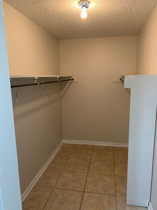 Building Photo - Magellan Neighborhood