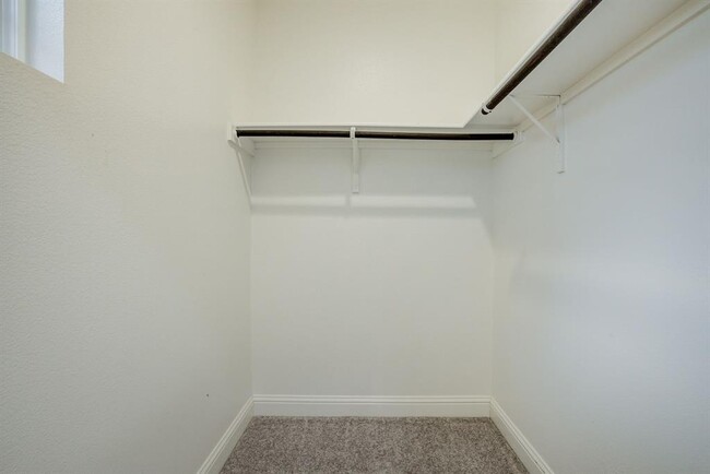 Building Photo - 4808 Globe Mallow Dr