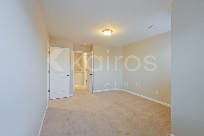 Building Photo - 844 Silent Barge Cv