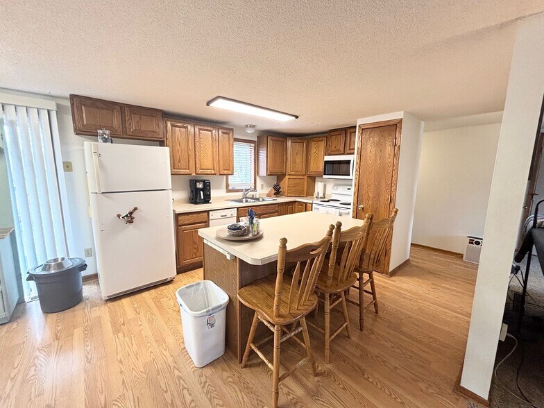 Building Photo - 22968 160th St NE