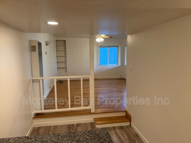 Building Photo - 395 Tabor Dr