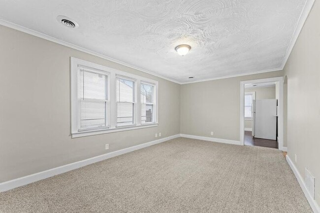 Building Photo - 8638 Cadillac Ave