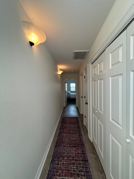 Building Photo - 571 N Rupple Rd