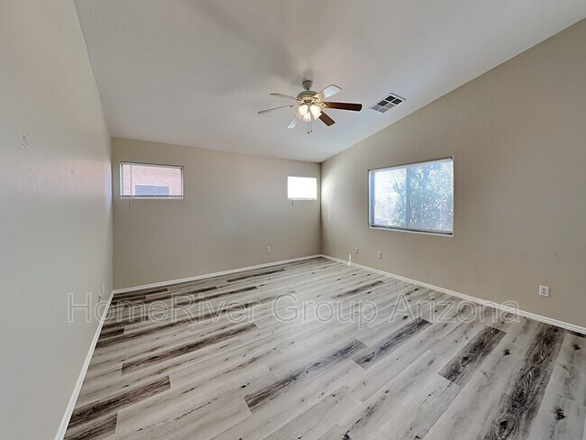 Building Photo - 21424 N 120th Ln