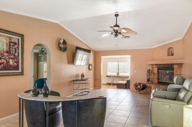Building Photo - 212 Coral Dr