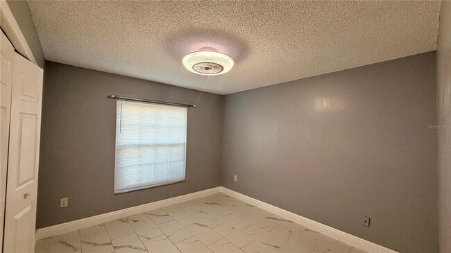 Building Photo - 2482 Quail Run Blvd N