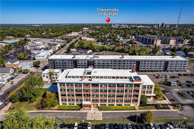 Building Photo - 2917 Main St