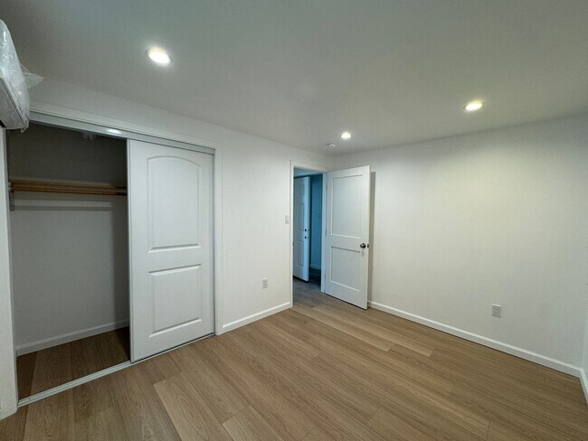 Building Photo - 14 Ocean Grove Ave