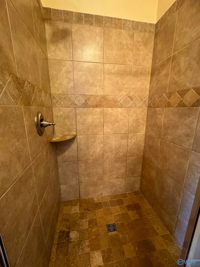 Building Photo - 475 E Mossyleaf Dr SW