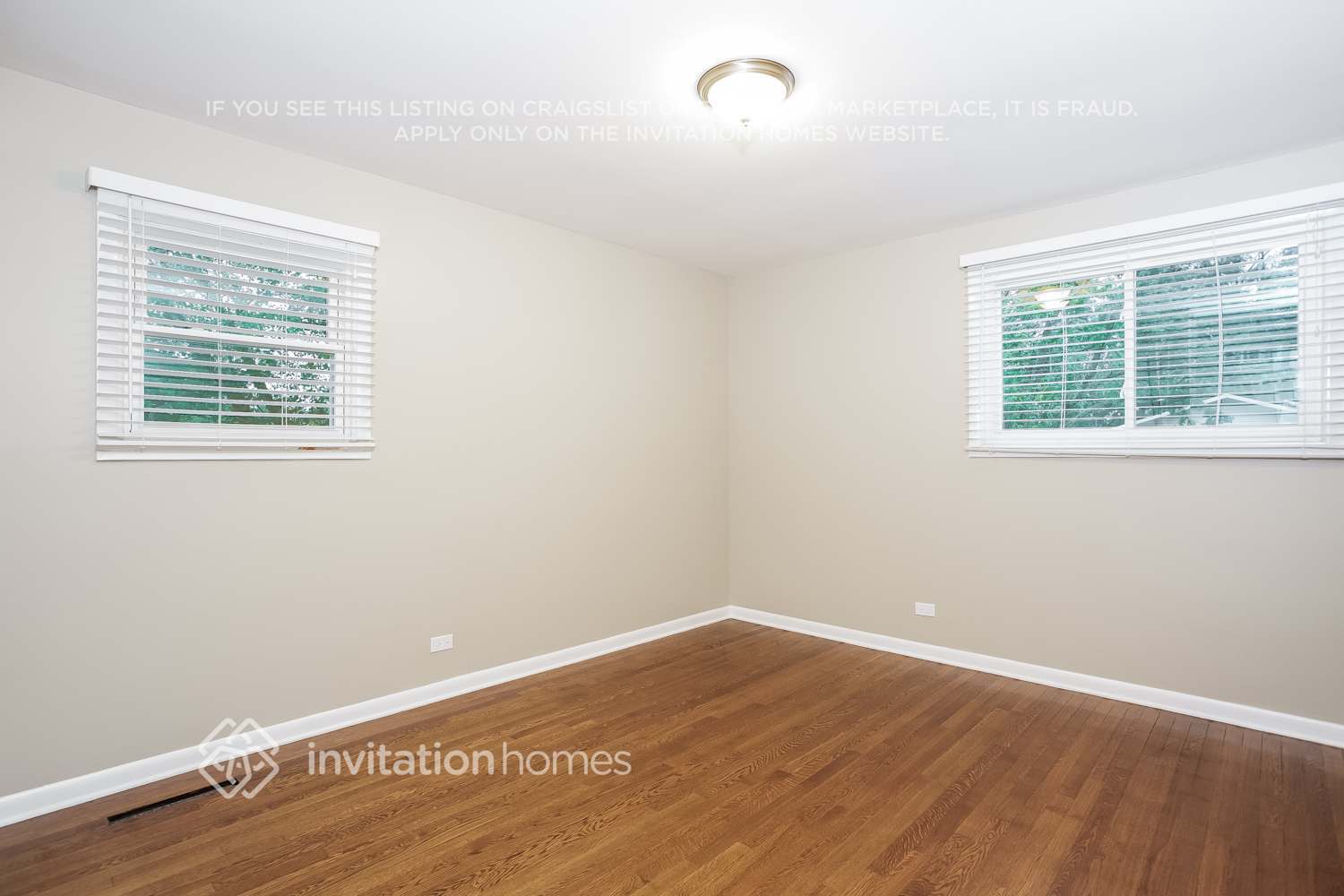 Building Photo - 14723 Menard Ave