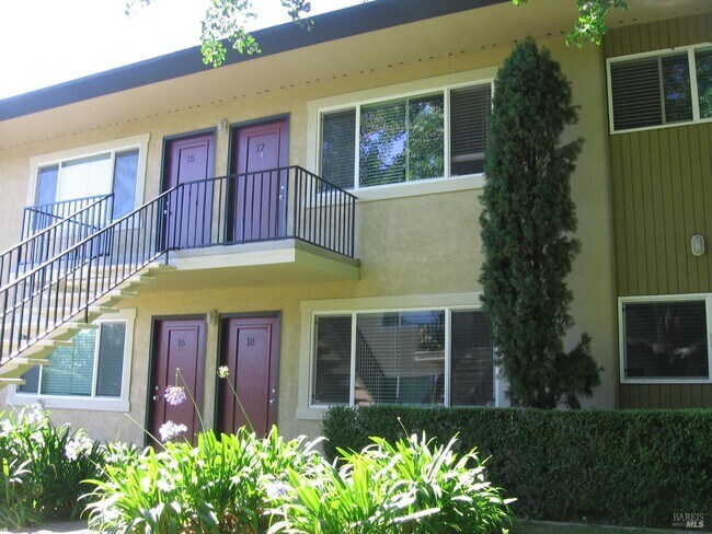 Primary Photo - 2060 Wilkins Ave
