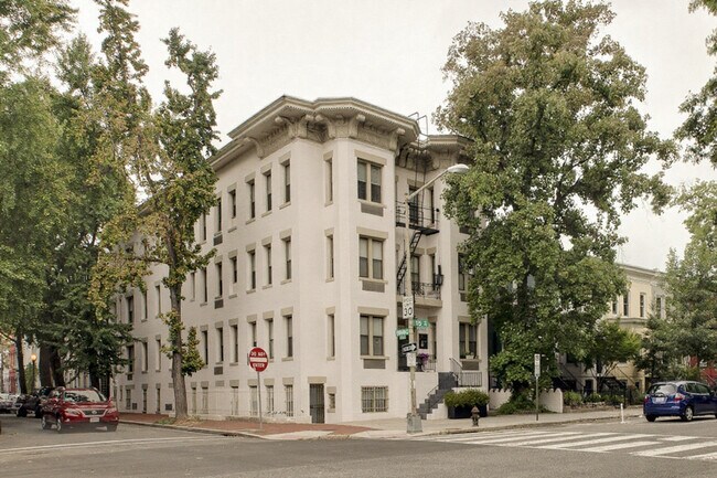 Building Photo - 1822 15th St NW