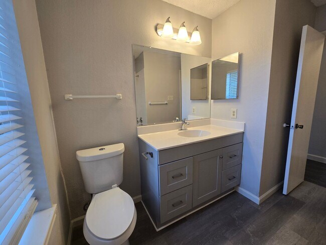 Building Photo - 4304 Duval Rd