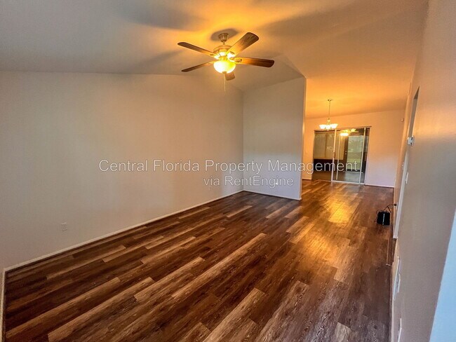 Building Photo - 7915 Compass Dr