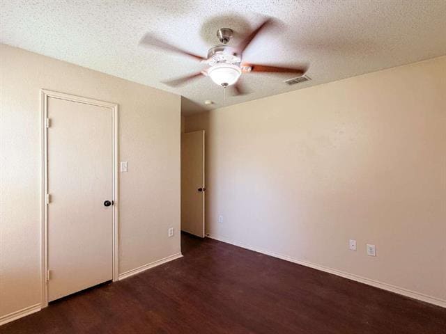 Building Photo - 1009 McKavett Dr