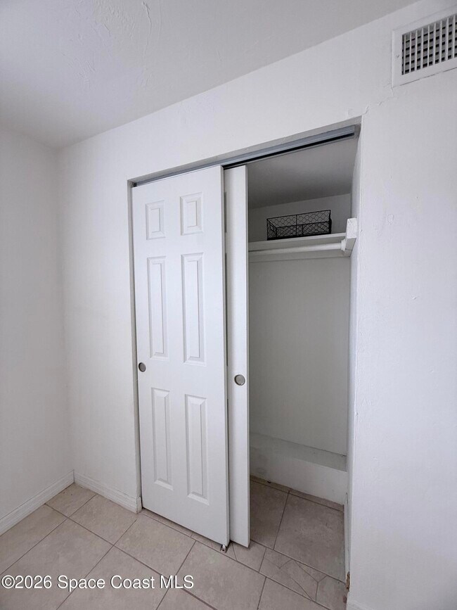 Building Photo - 1440 Parkway Dr