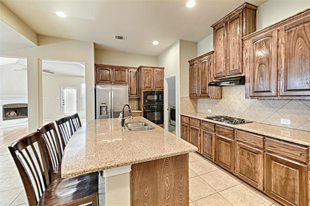 Building Photo - 10121 Waterstone Way