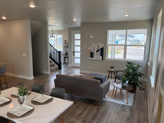 Building Photo - 6071 Goodnight Ave