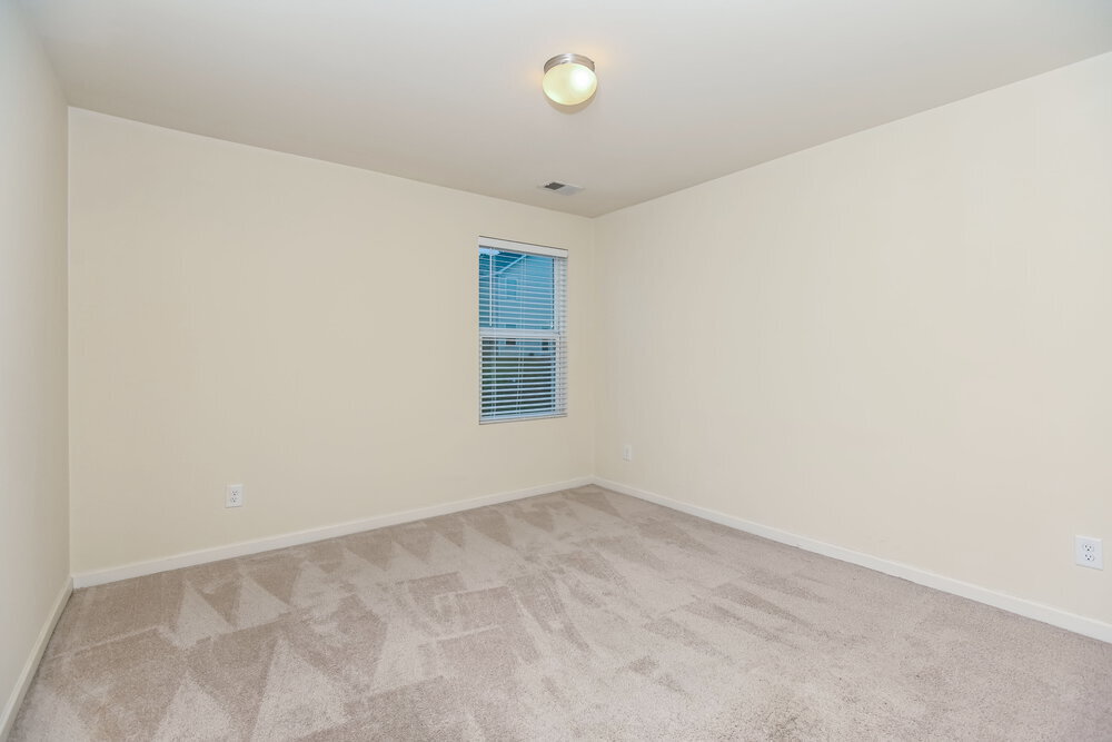 Building Photo - 83 Sharp Wy