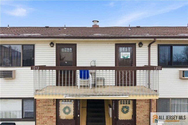 Building Photo - 1210 Cricket Ln