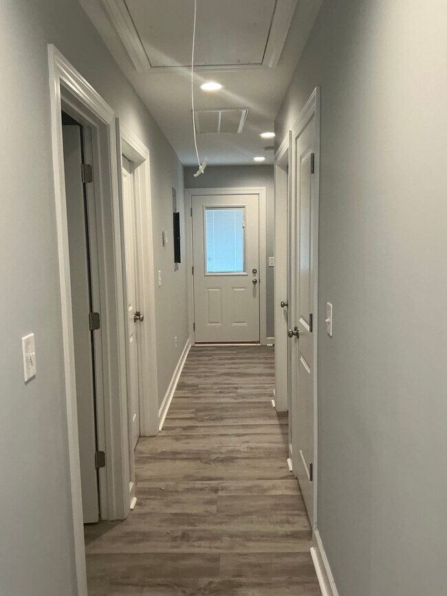 Building Photo - 600 Colonette unit A Hopkinsville, KY/ Available now!