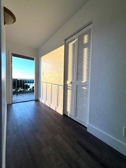 Building Photo - 4570 NW 18th Ave