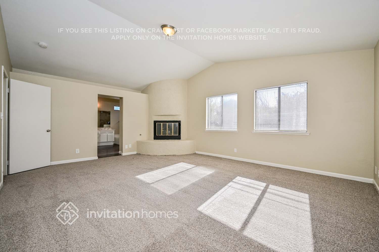 Building Photo - 4640 Vitrina Ln