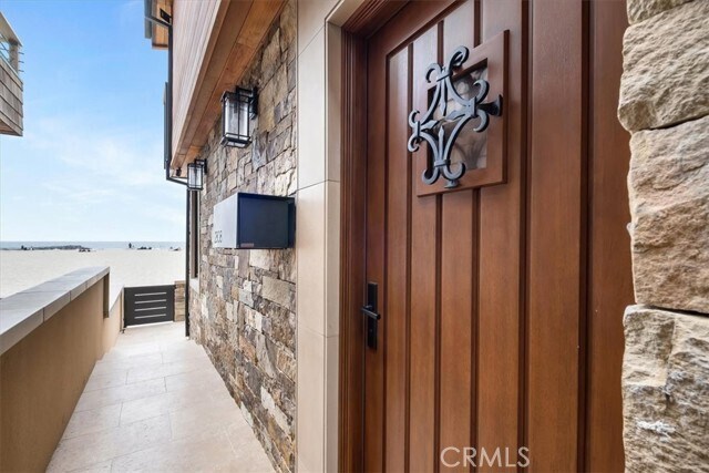 Building Photo - 2808 W Oceanfront