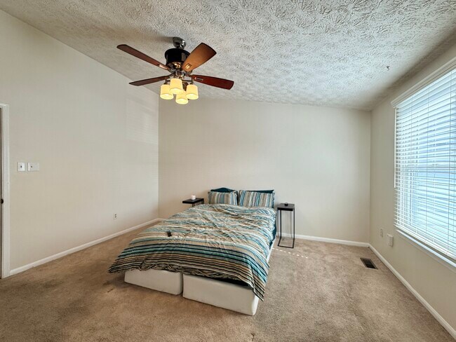 Building Photo - 8152 Mandan Terrace