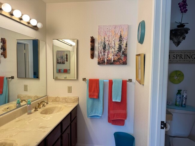 Building Photo - 68640 Tachevah Dr