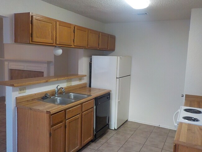 Building Photo - 523 Cutty Trail
