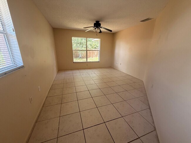 Building Photo - 4008 Palau Dr