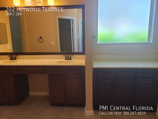 Building Photo - 202 Heywood Terrace