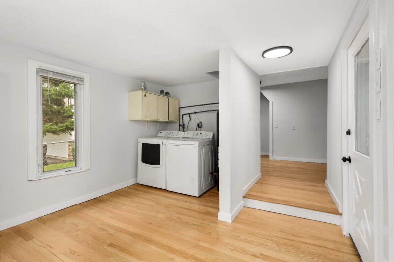 Building Photo - 1720 3rd St NE