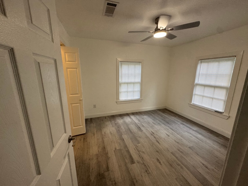 Building Photo - 1836 Cook St