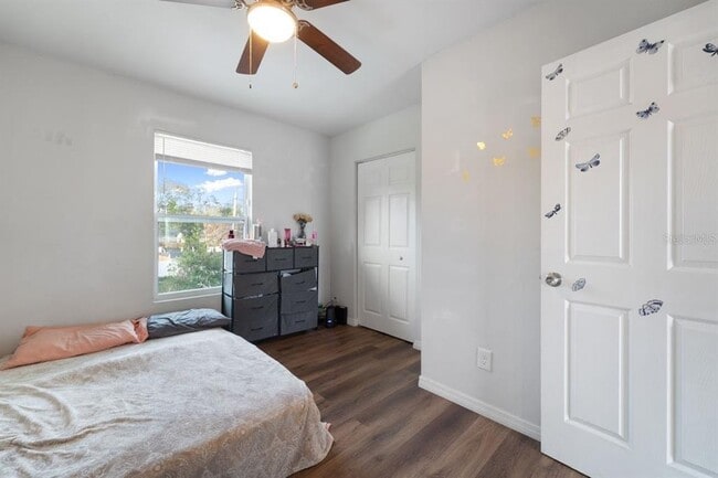 Building Photo - 1650 14th St S