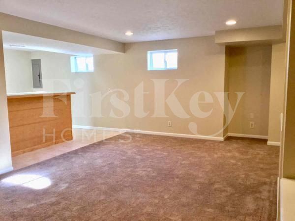 Building Photo - 3 Bobwhite Ct