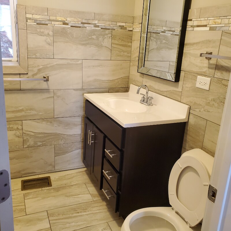 Building Photo - 4119 W Van Buren St