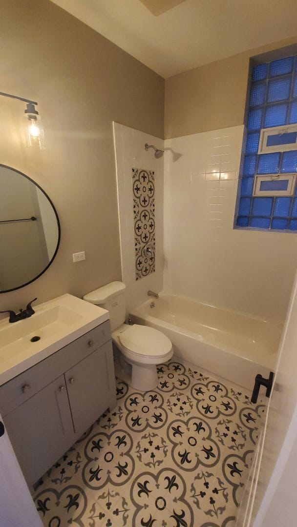 Building Photo - Gorgeous Lawndale 2 Bedroom