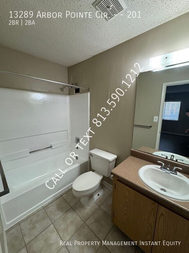 Building Photo - 13289 Arbor Pointe Cir