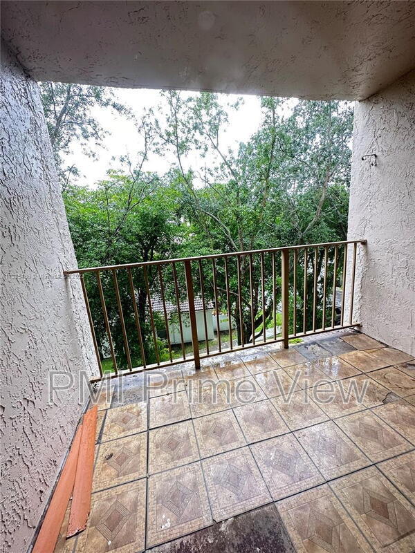 Building Photo - 15231 SW 80th St