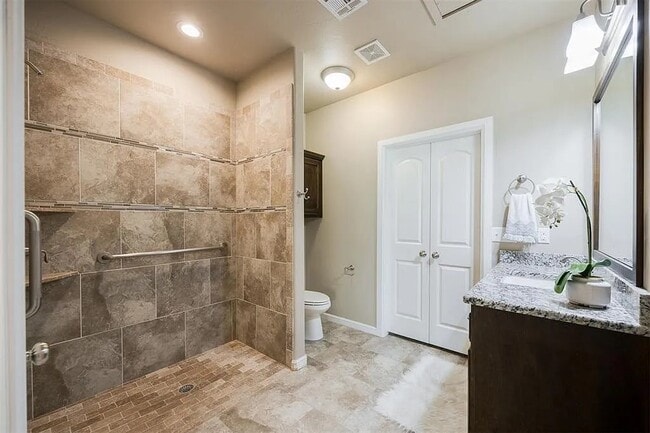 Building Photo - 5600 Campbell Creek Dr