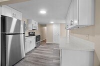 Building Photo - 212 SW 11th St