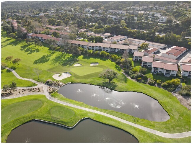 Building Photo - GORGEOUS VIEW CONDO ON THE GOLF COURSE!!!