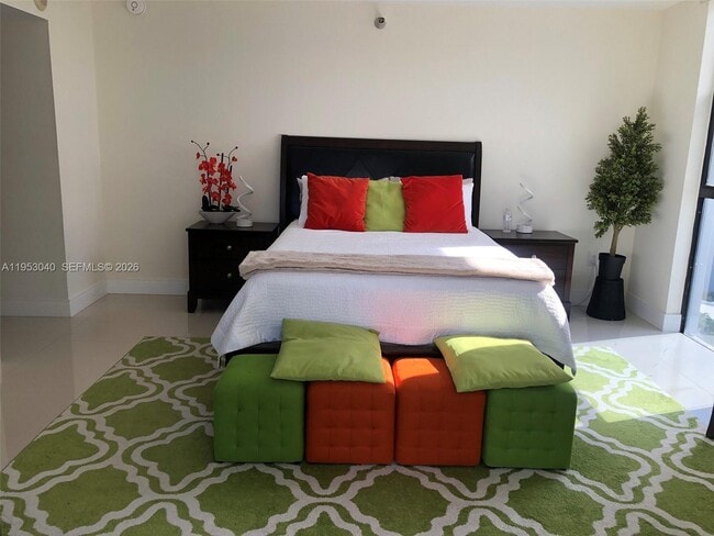 Building Photo - 20515 E Country Club Dr