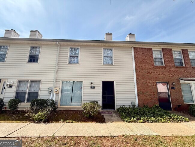 Building Photo - 151 Old Ferry Way