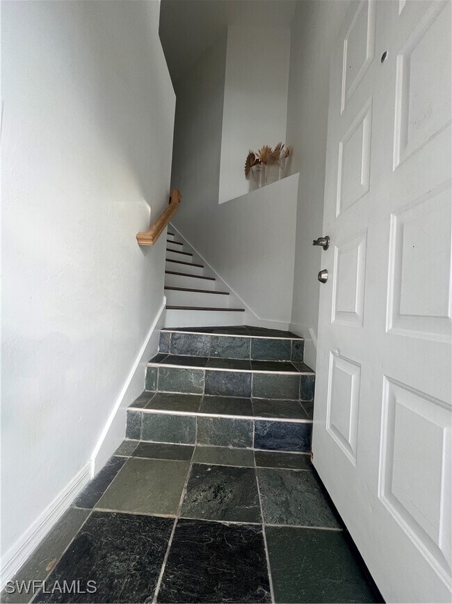 Building Photo - 3740 Fieldstone Blvd