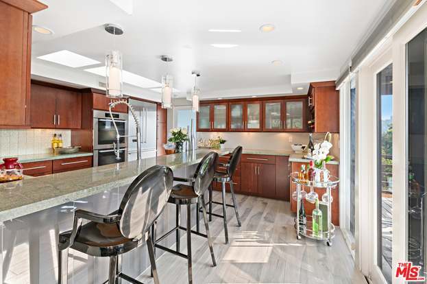 Building Photo - 3288 Wrightwood Dr