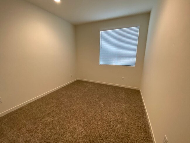 Building Photo - 3627 Santa Monica Ct