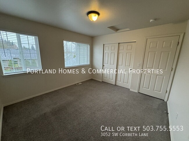 Building Photo - 3052 SW Corbeth Ln